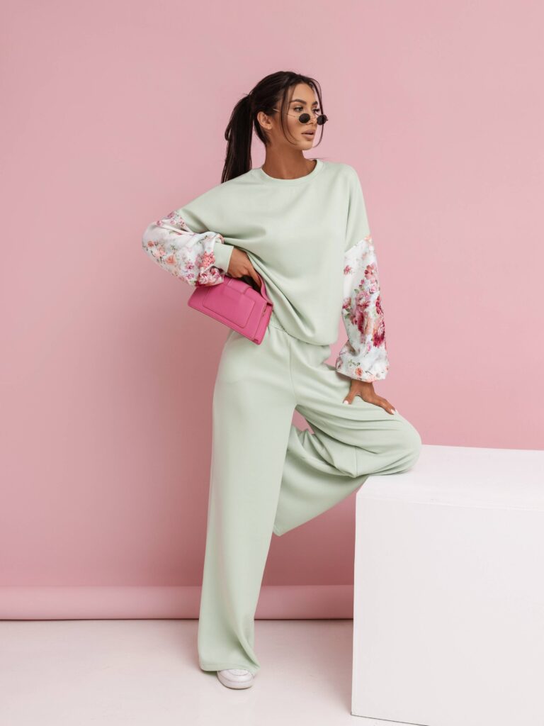 9075eb5be56fdf3e8dce82a1a9a8eaee